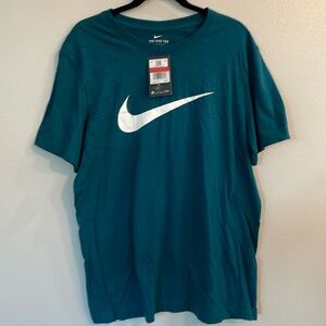 Nike T-shirt